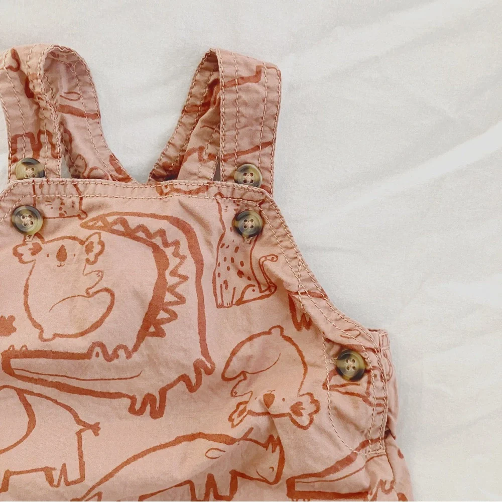 Carter’s • Jungle Zoo Animals in Burnt/Pumpkin Orange - Picture 4 of 10